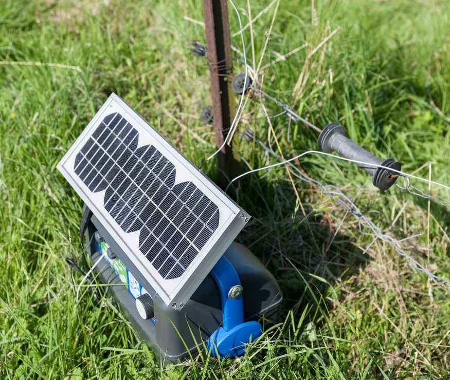 Techclustron - Home - Solar Built on Trust and Service -Solar Fencing